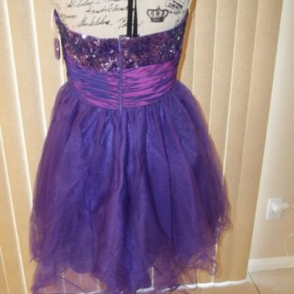 *Weekend Special Sale* Purple Strapless Sequins Short Party Dress Size 10 - Picture 6 of 10